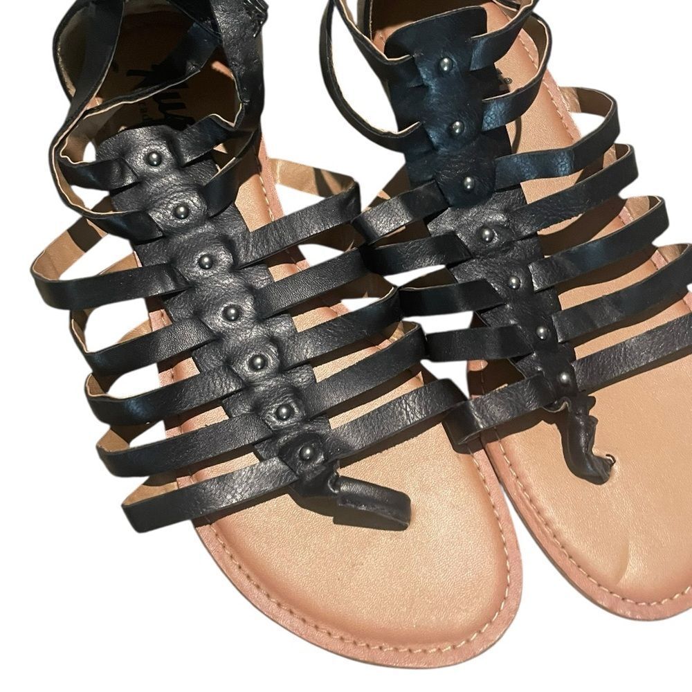 Austin size 9 Black Strappy Sandals great condition see pics